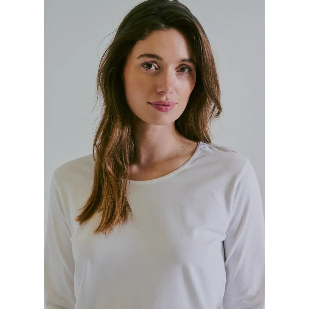 CWAmy - White